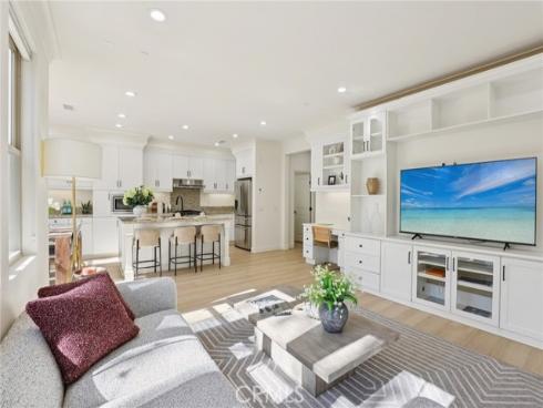 24  Maycrest  , Irvine, CA