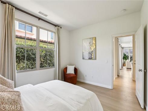 37  Donovan  , Irvine, CA