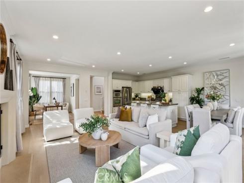 37  Donovan  , Irvine, CA