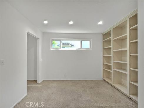 4  Carson  , Irvine, CA