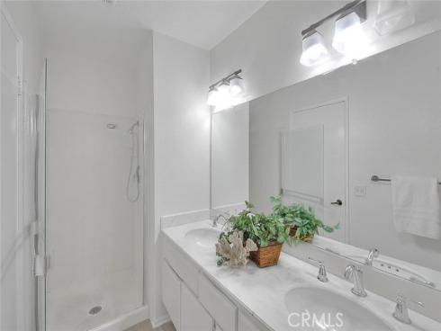 4  Carson  , Irvine, CA