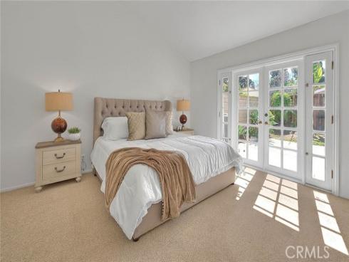 4  Carson  , Irvine, CA