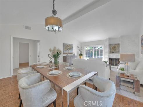 4  Carson  , Irvine, CA