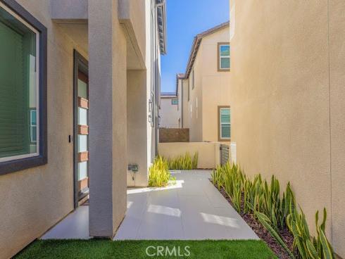 144  sash  , Irvine, CA