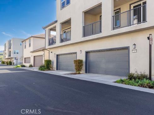 144  sash  , Irvine, CA