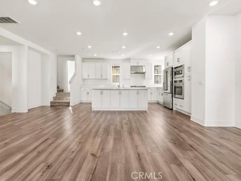 144  sash  , Irvine, CA