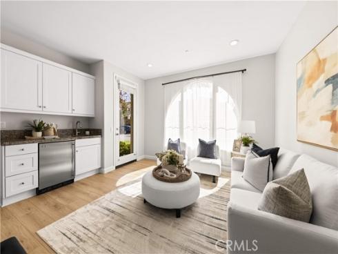 109  Bumblebee  , Irvine, CA