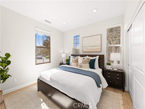 109  Bumblebee  , Irvine, CA