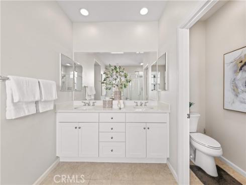 109  Bumblebee  , Irvine, CA