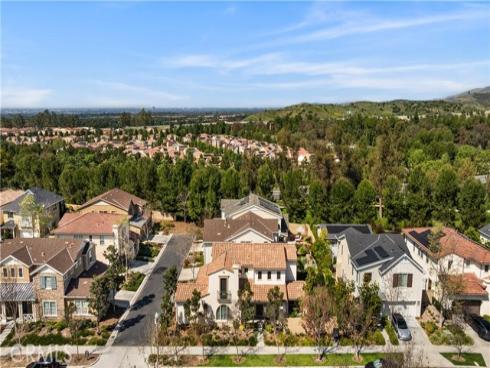 109  Bumblebee  , Irvine, CA