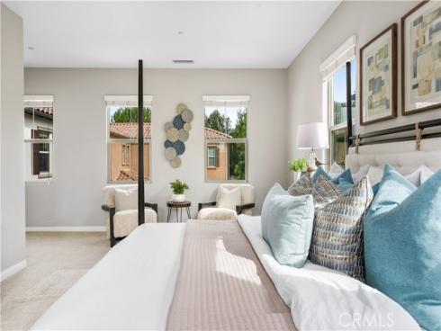 102  Yellow Pine  , Irvine, CA