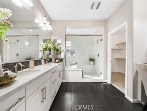 102  Yellow Pine  , Irvine, CA