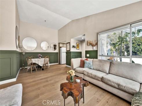 429  Deerfield  , Irvine, CA