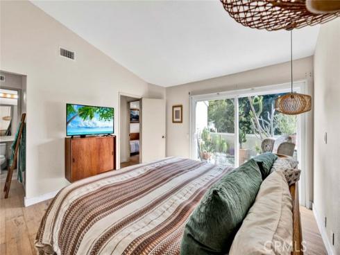 429  Deerfield  , Irvine, CA