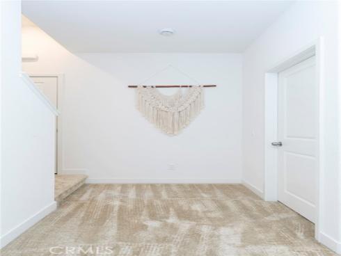 275  Lynx  , Irvine, CA