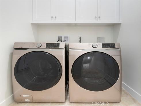 275  Lynx  , Irvine, CA