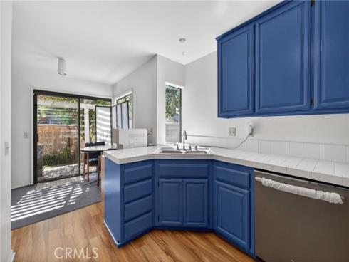 10  Pinewood  , Irvine, CA