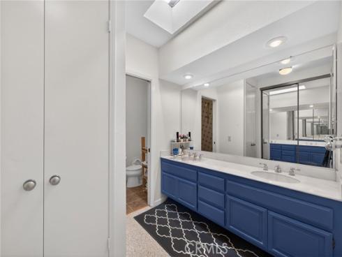 10  Pinewood  , Irvine, CA