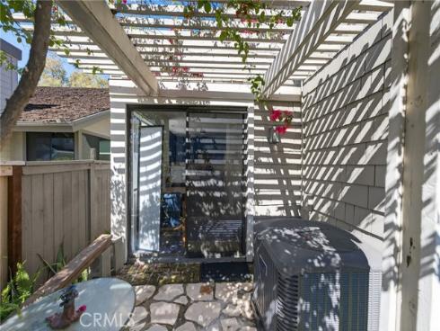 10  Pinewood  , Irvine, CA