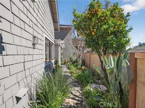 10  Pinewood  , Irvine, CA