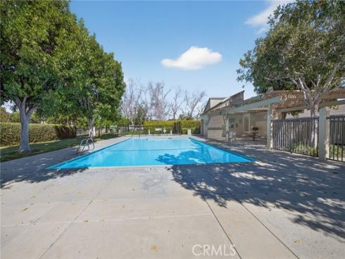 10  Pinewood  , Irvine, CA