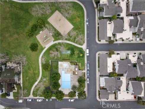 10  Pinewood  , Irvine, CA