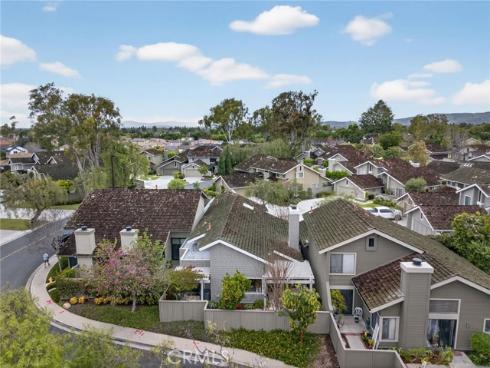 10  Pinewood  , Irvine, CA