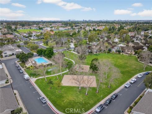 10  Pinewood  , Irvine, CA