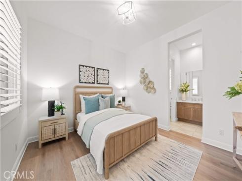 221  Clear Fls  , Irvine, CA