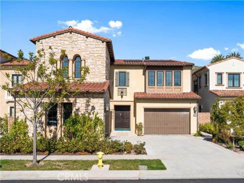 221  Clear Fls  , Irvine, CA