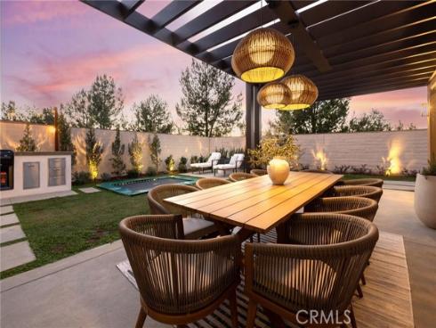 103  Vigna  , Irvine, CA