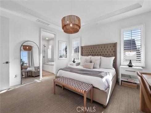 103  Vigna  , Irvine, CA