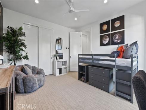 103  Vigna  , Irvine, CA