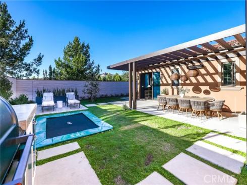 103  Vigna  , Irvine, CA