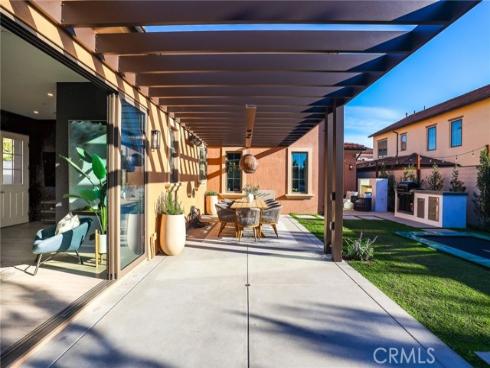 103  Vigna  , Irvine, CA