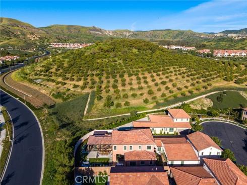 103  Vigna  , Irvine, CA