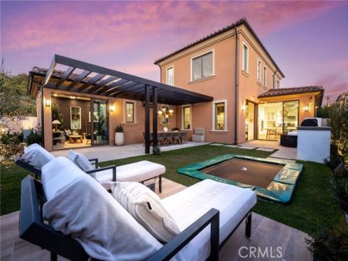 103  Vigna  , Irvine, CA