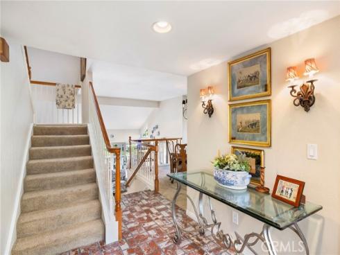 23  Rainbow Falls  , Irvine, CA