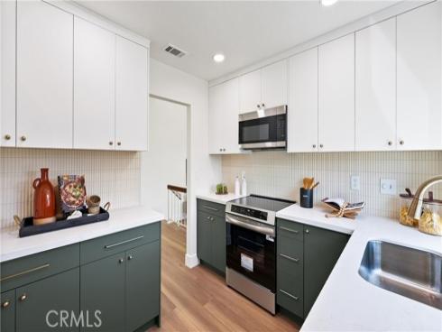 8  Evening Breeze  , Irvine, CA