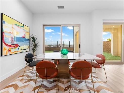 118  Sunnybank  , Irvine, CA