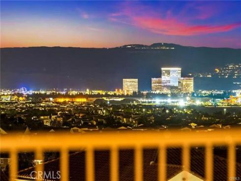 118  Sunnybank  , Irvine, CA