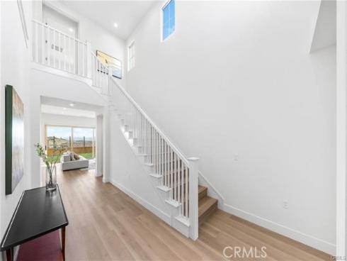 118  Sunnybank  , Irvine, CA