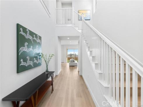 118  Sunnybank  , Irvine, CA