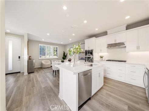 715  Beacon  , Irvine, CA