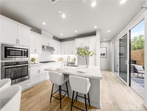 715  Beacon  , Irvine, CA