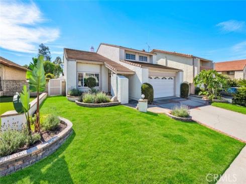 25  Bennington  , Irvine, CA