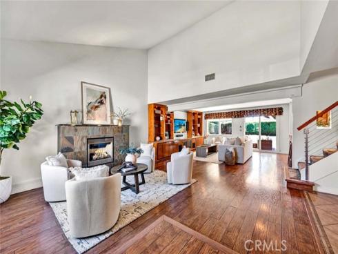 25  Bennington  , Irvine, CA