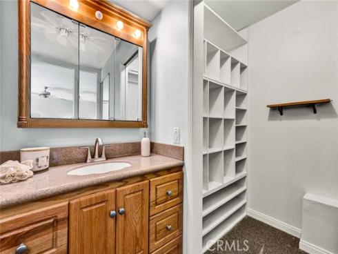 25  Bennington  , Irvine, CA