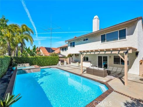 25  Bennington  , Irvine, CA