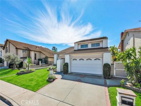 25  Bennington  , Irvine, CA